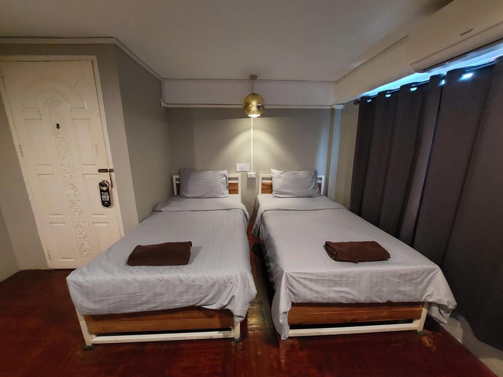 You Empire Hostel & Bar باكسي المظهر الخارجي الصورة