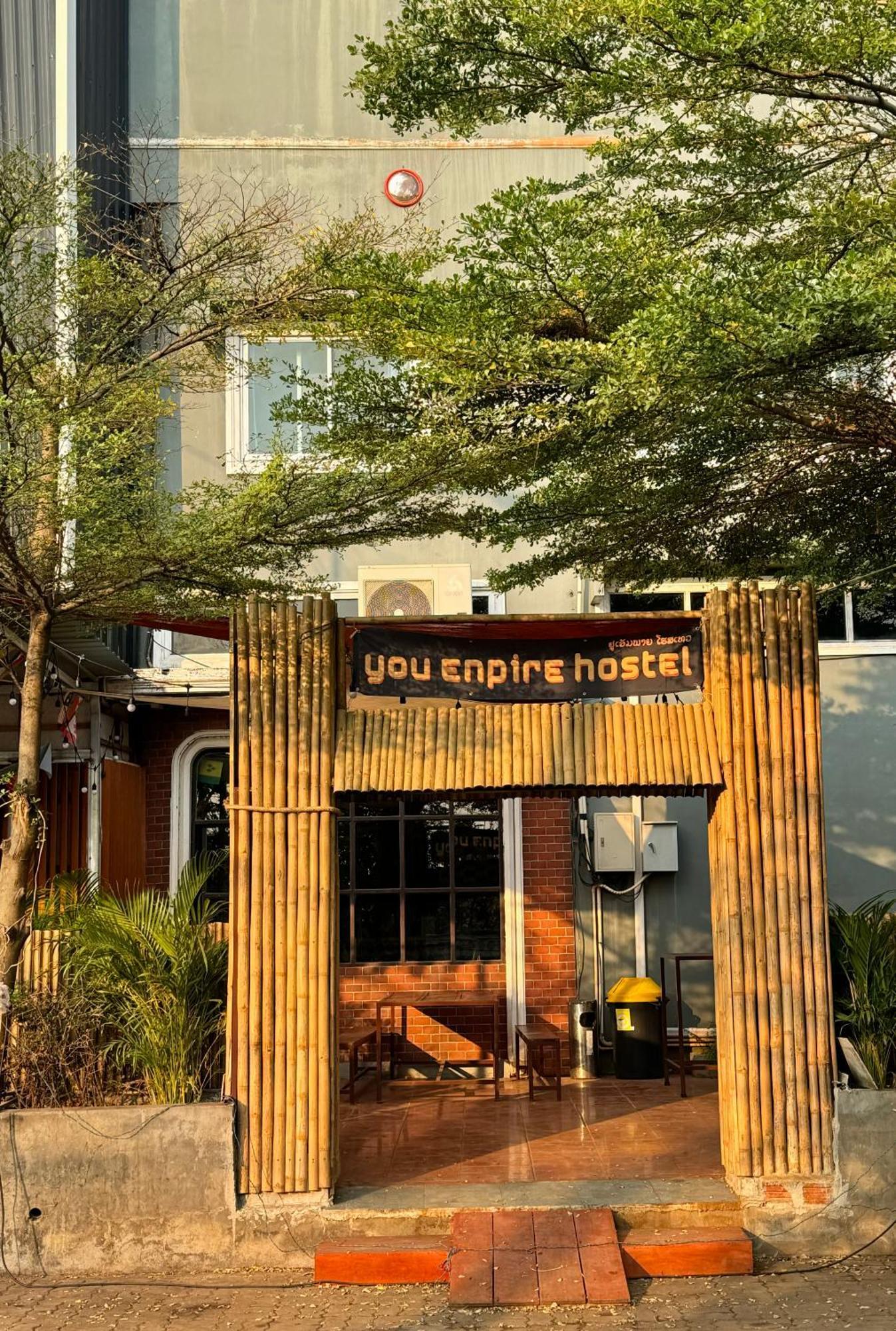 You Empire Hostel & Bar باكسي المظهر الخارجي الصورة